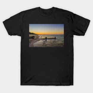 Sunset at McCrae beach, Mornington Peninsula, Victoria, Australia T-Shirt